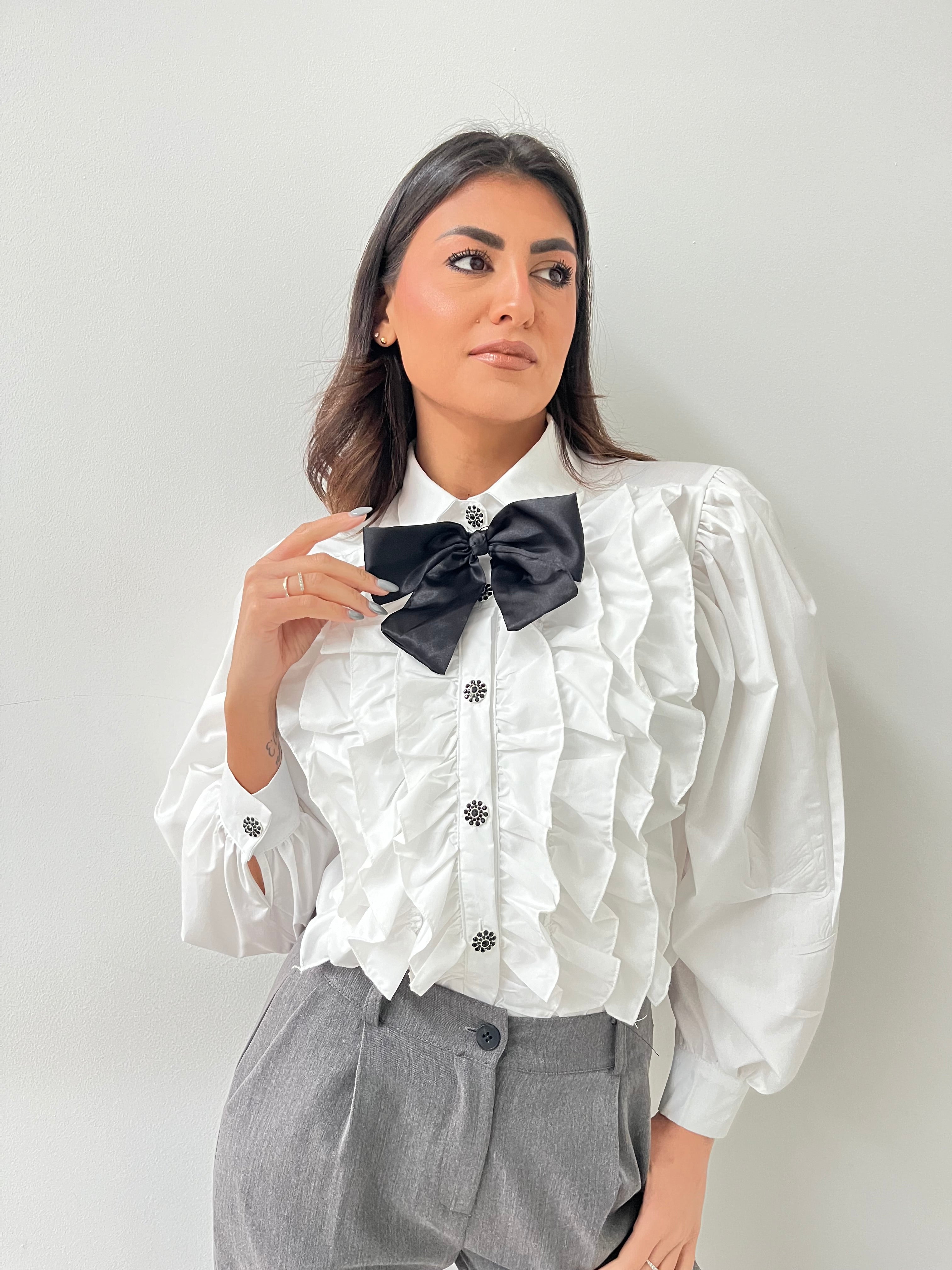 Camicia bianca outlet fiocco